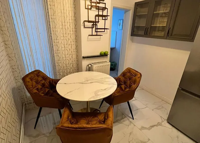 Apartman The Artist - Ultracentral Designer *