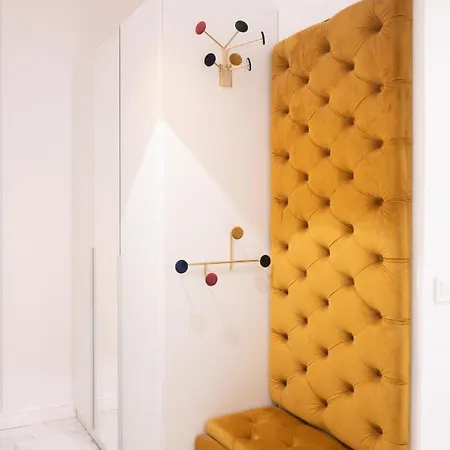 The Artist - Ultracentral Designer *