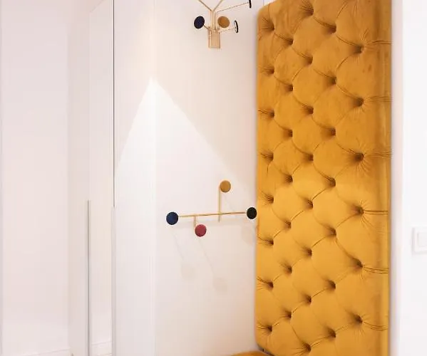 The Artist - Ultracentral Designer *