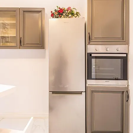 The Artist - Ultracentral Designer Bukareszt